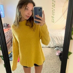 yellow mock neck sweater size medium, in new condition only worn once